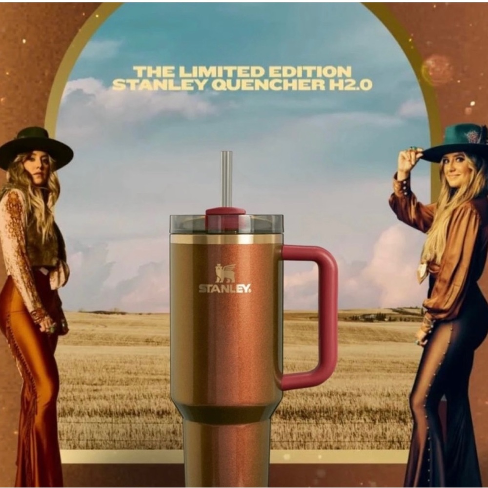 Lainey Wilson x Stanley